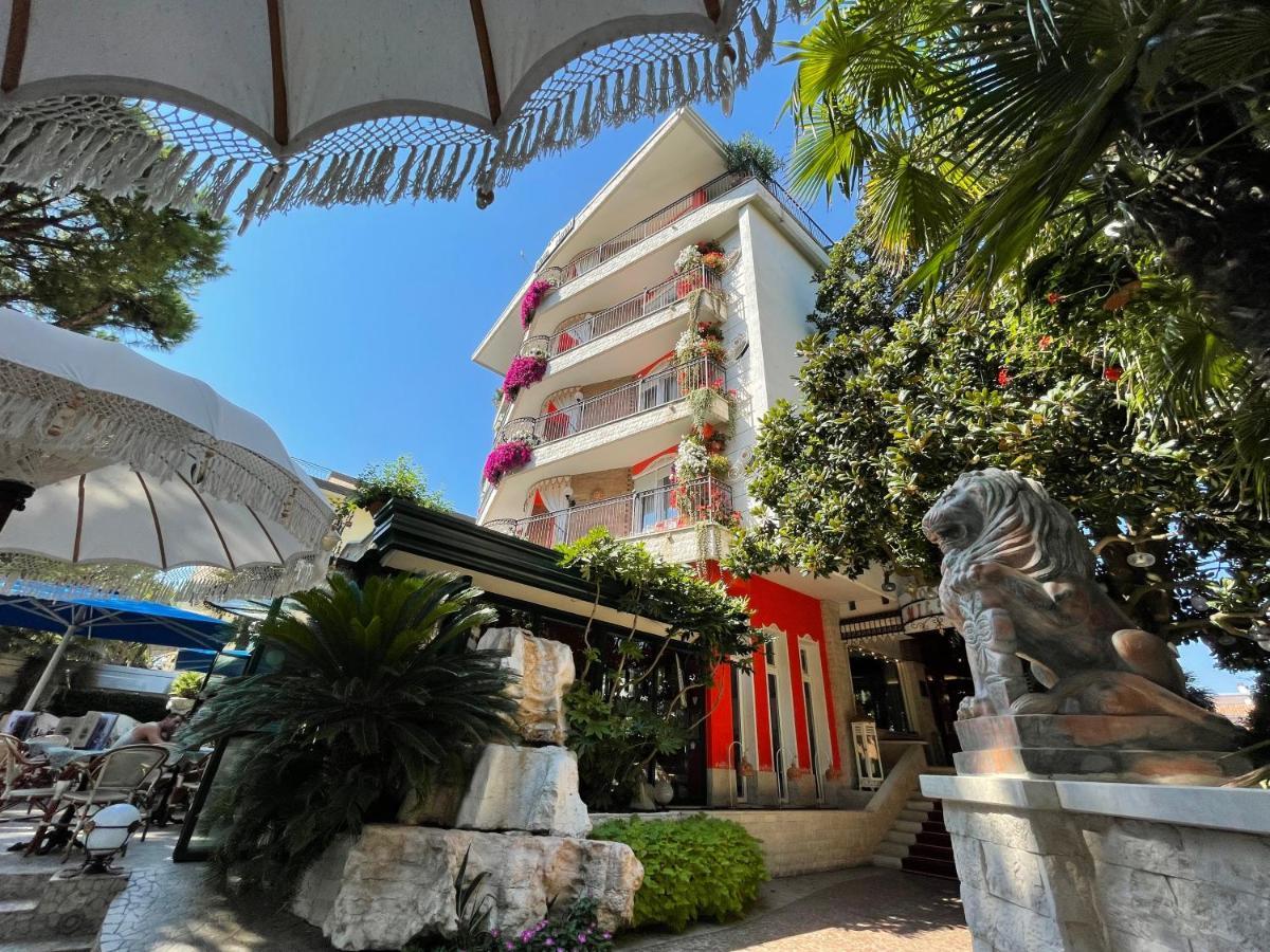 Milton Boutique Hotel - Adults Only Лидо-ди-Езоло Экстерьер фото
