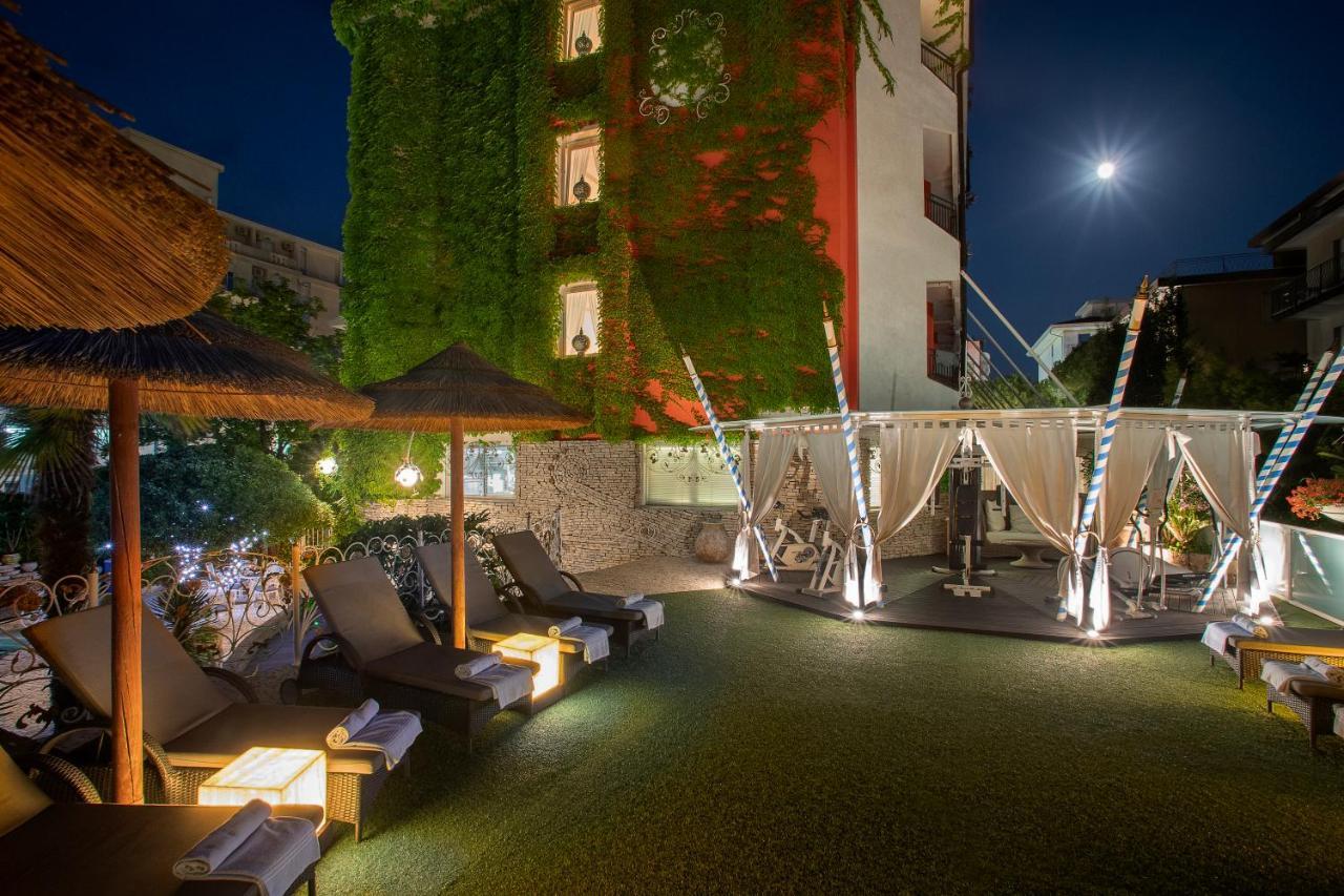 Milton Boutique Hotel - Adults Only Лидо-ди-Езоло Экстерьер фото