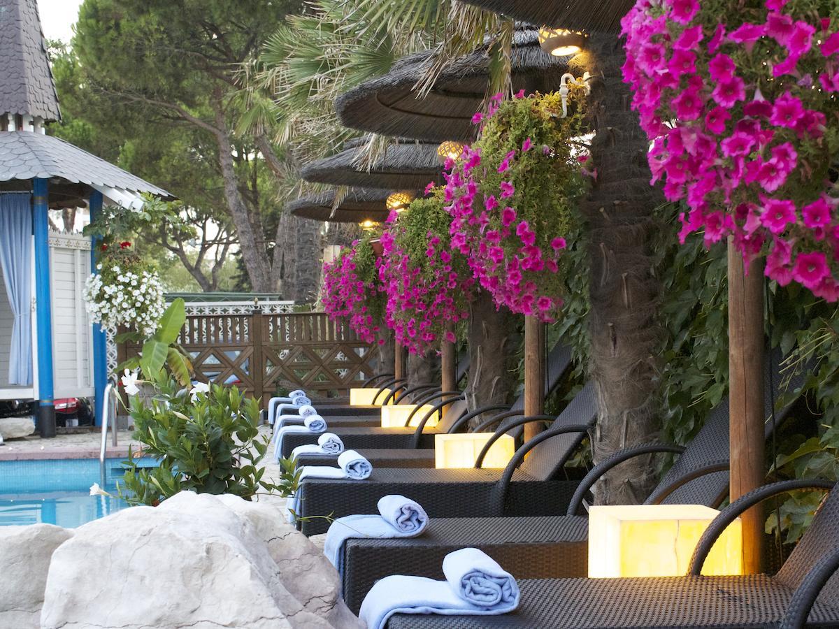 Milton Boutique Hotel - Adults Only Лидо-ди-Езоло Экстерьер фото